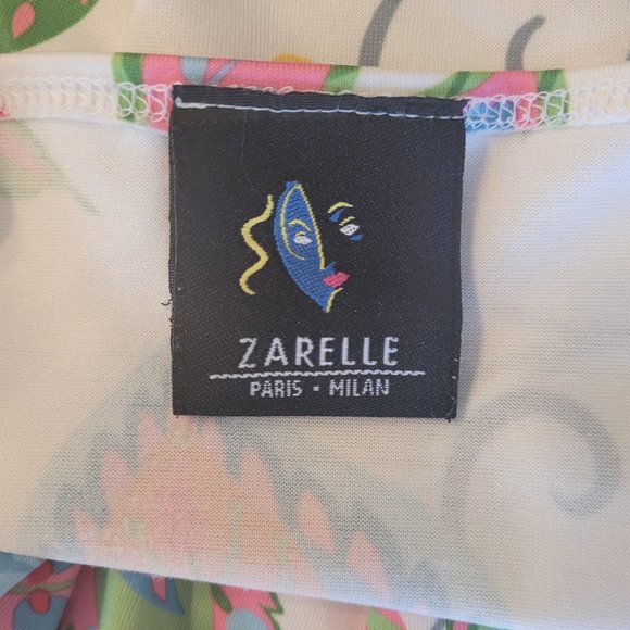 Zarelle Retro-Stylized Print Top. Size Small - Picture 6 of 6